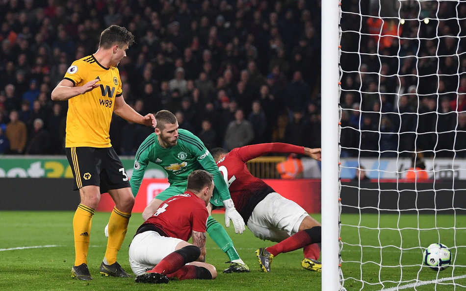 爱游戏体育-奥兰多魔术训练开放日；清晨扳平良机引欢呼；欧冠在即；数据趋势出现新变化(欧冠中皇马球迷的欢呼声)